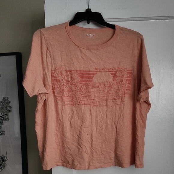 Old Navy Peach Floral 'Here Comes The Sun' Graphic Tee - Picture 1 of 7